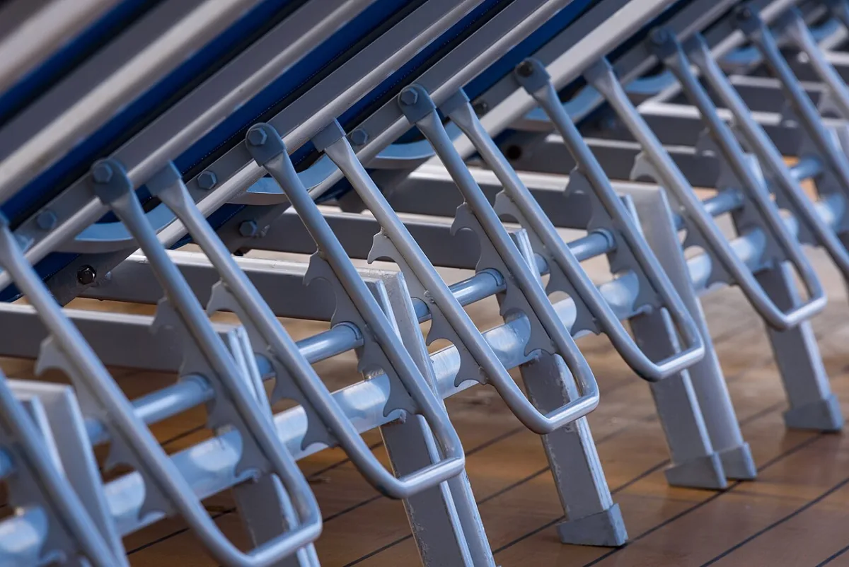 Loungeset met verstelbare rugleuning: hoe het mechaniek werkt