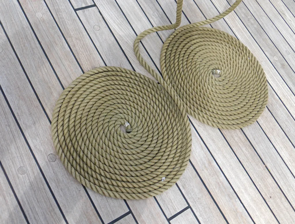 Touw (rope) loungeset: wat PE-touw anders maakt dan wicker