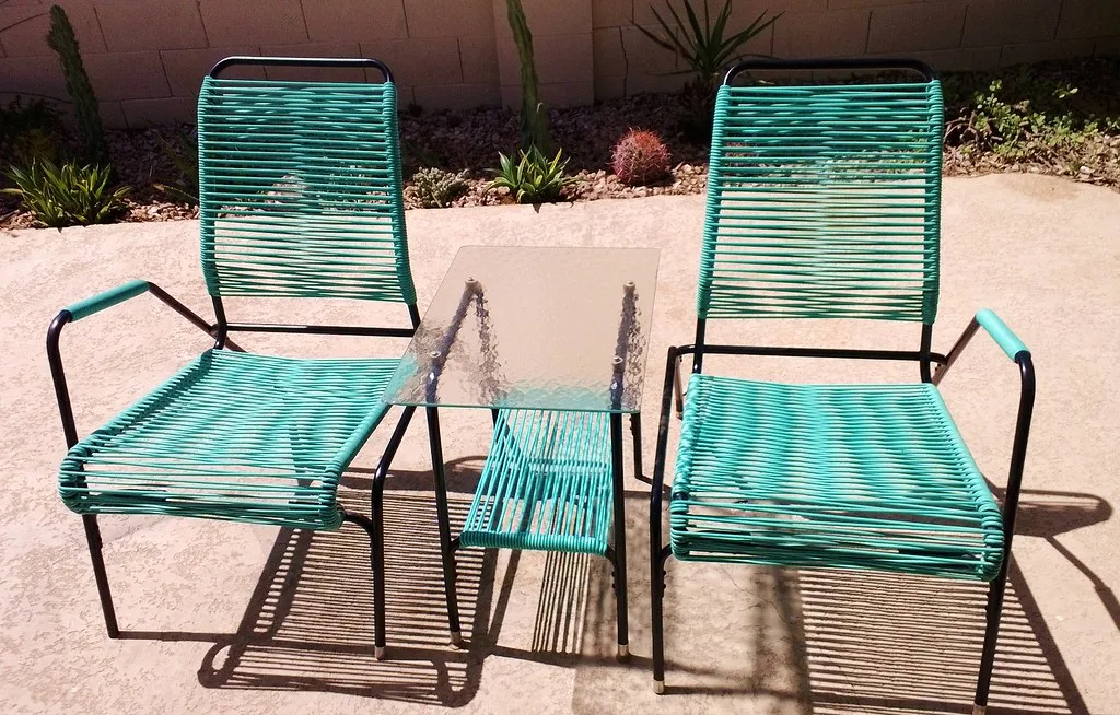 Wicker of touw loungeset: welk vlechtwerk kiest u?